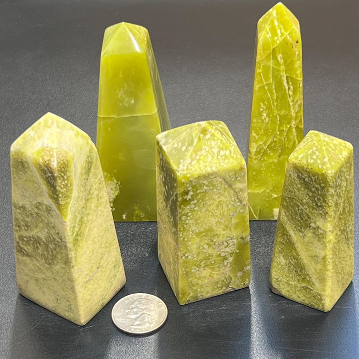 Green Serpentine Standing Tower Carving