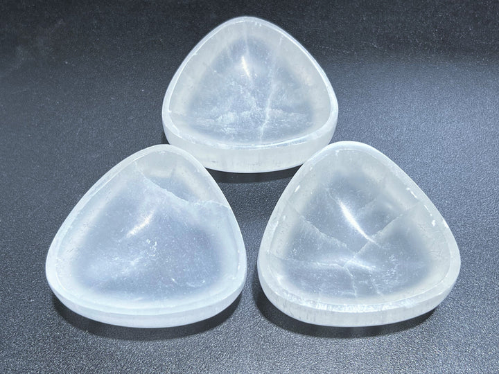 Wholesale Bulk Lot 5 Pack Of Selenite Triangle Crystal Bowls Charging Cleansing Healing Crystals And Stones