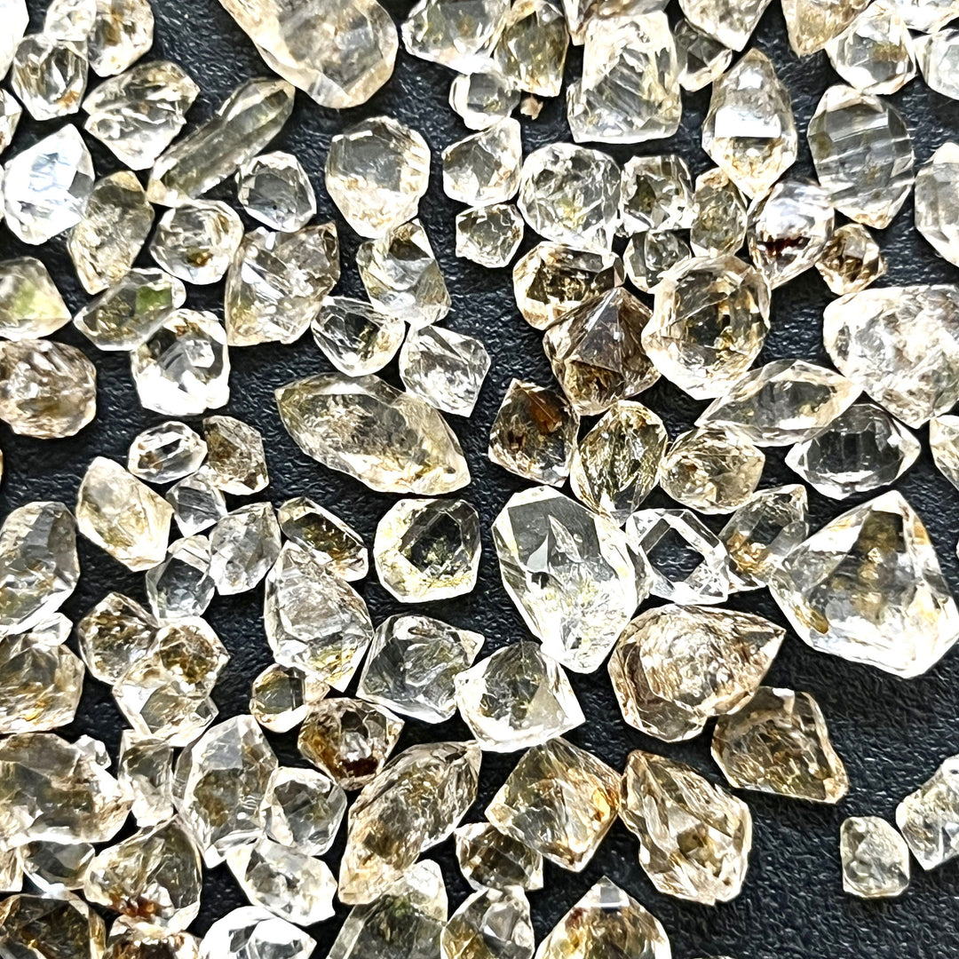Petroleum Quartz Small Crystals (UV Reactive) Raw Natural Wholesale Gram Lot Gemstones