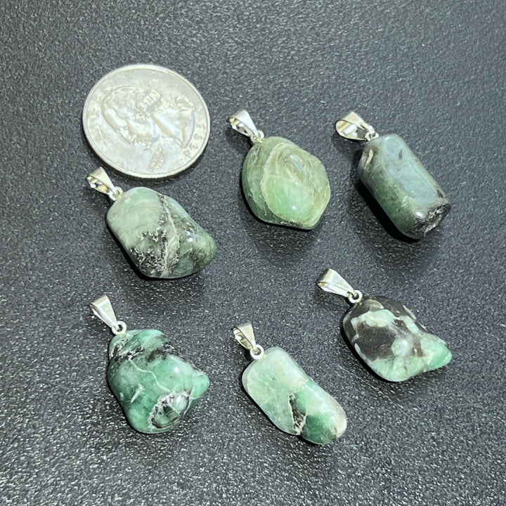 Small Emerald Tumbled Crystal Pendant (Silver Bail)