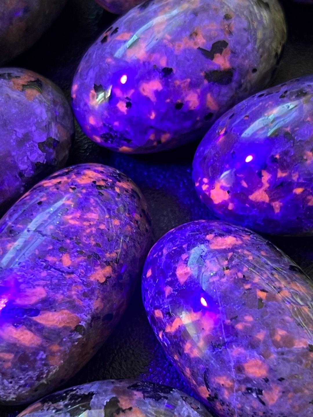 Bulk Wholesale Lot 1 LB Syenite ( UV Reactive ) One Pound Tumbled Polished Stones Natural Gemstones Crystals