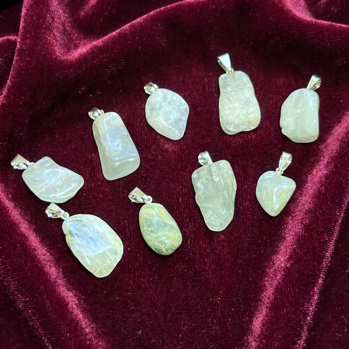 Blue Aquamarine Tumbled Crystal Pendant (Silver Bail)