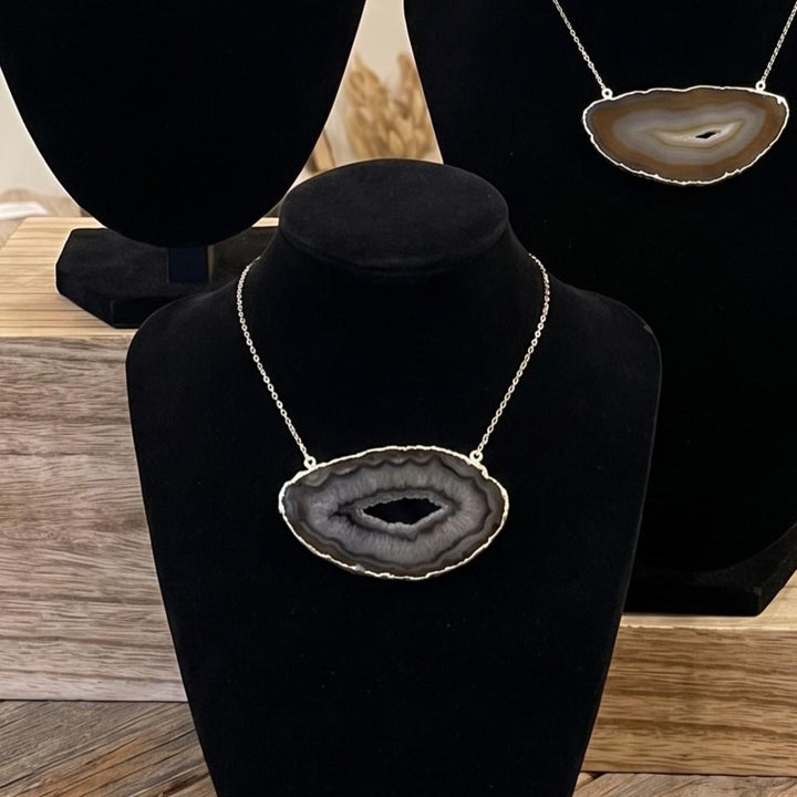 Choker Agate Slice Necklace Pendant (Silver Plated Edges)