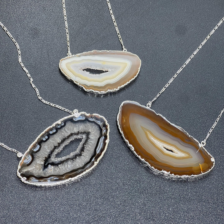Choker Agate Slice Necklace Pendant (Silver Plated Edges)