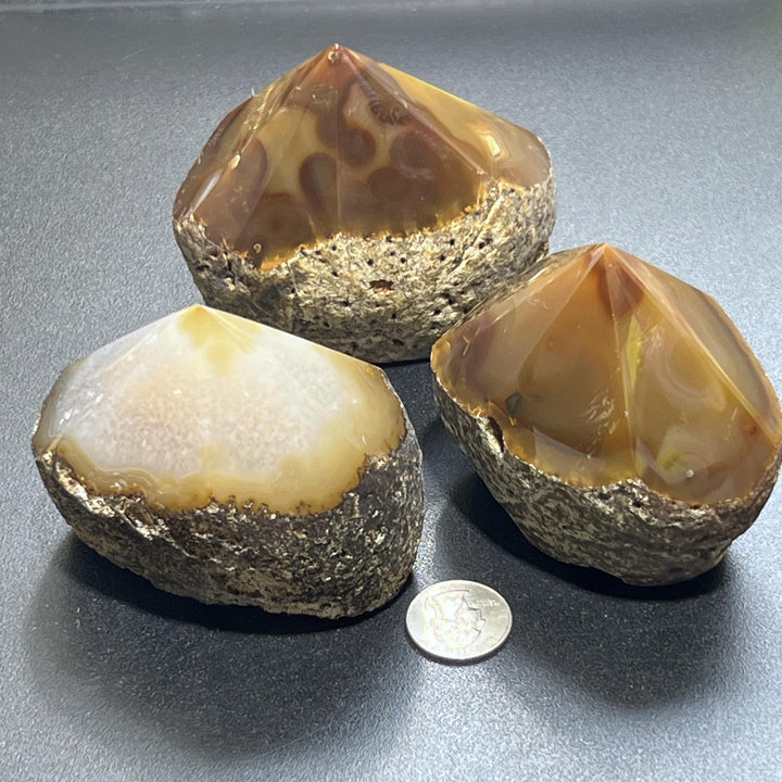 Agate Crystal Point Tower Carving