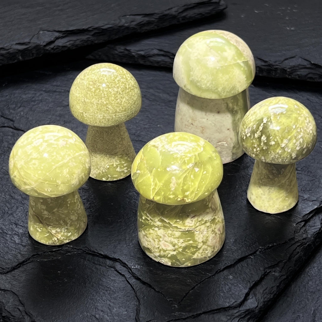Green Serpentine Crystal Mushroom Carving