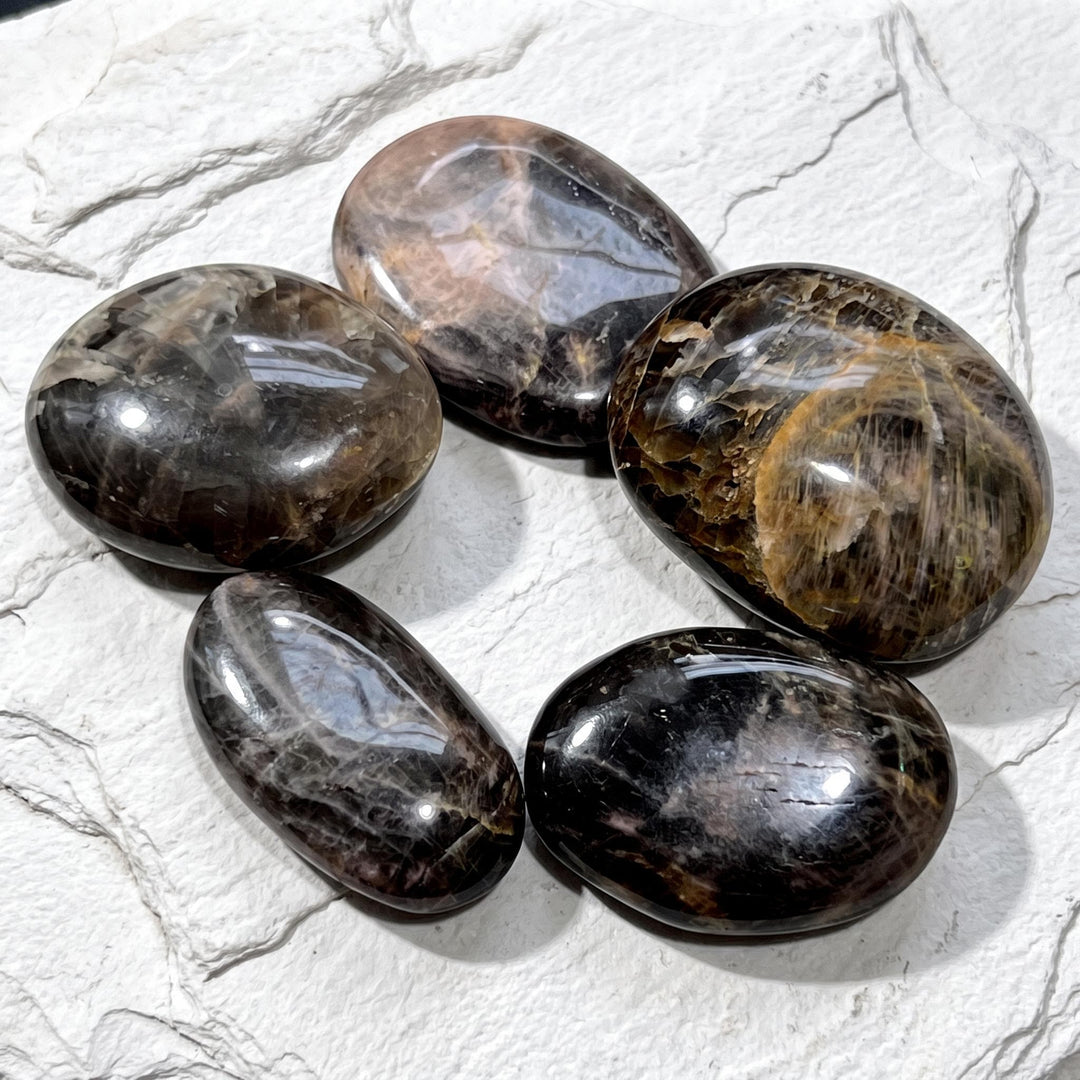 Black Moonstone Crystal Tumbled Palm Stones Carving
