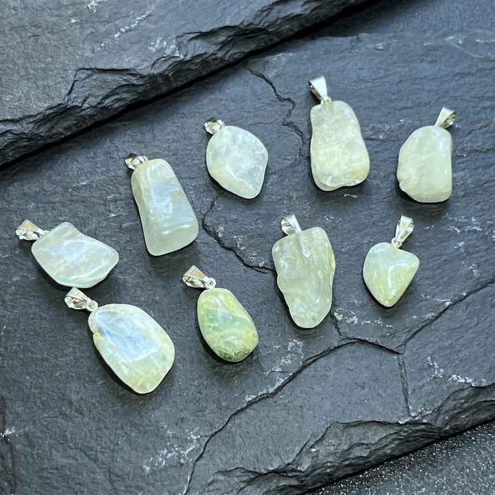 Blue Aquamarine Tumbled Crystal Pendant (Silver Bail)