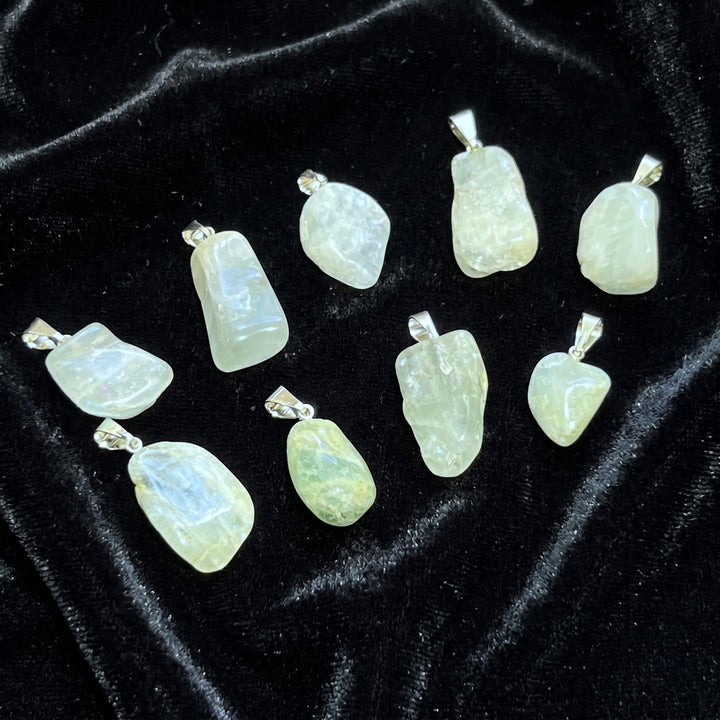 Blue Aquamarine Tumbled Crystal Pendant (Silver Bail)