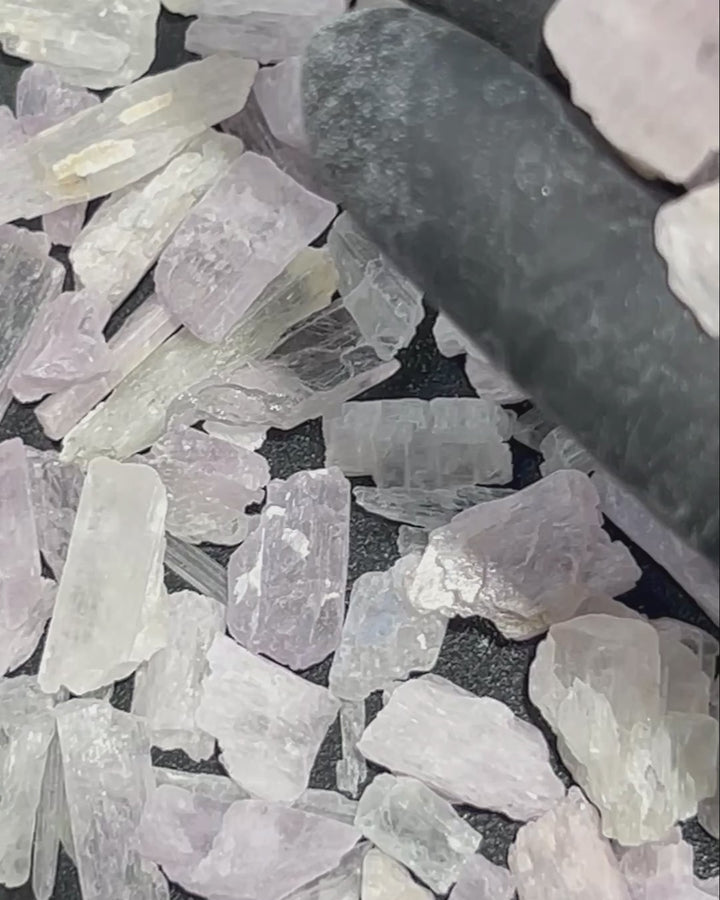 Kunzite Rough Raw Crystals (By The Ounce Or Pound)(UV Reactive)