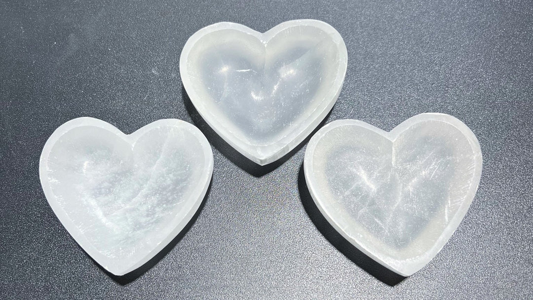 Wholesale Bulk Lot 3 Pack Of Selenite Bowls Heart Shaped Crystal Dish Charging Cleansing