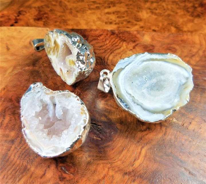 Bulk Wholesale Lot Of 5 Pieces Oco Geode Druzy Silver Plated Pendant Charm Bead Necklace Supply